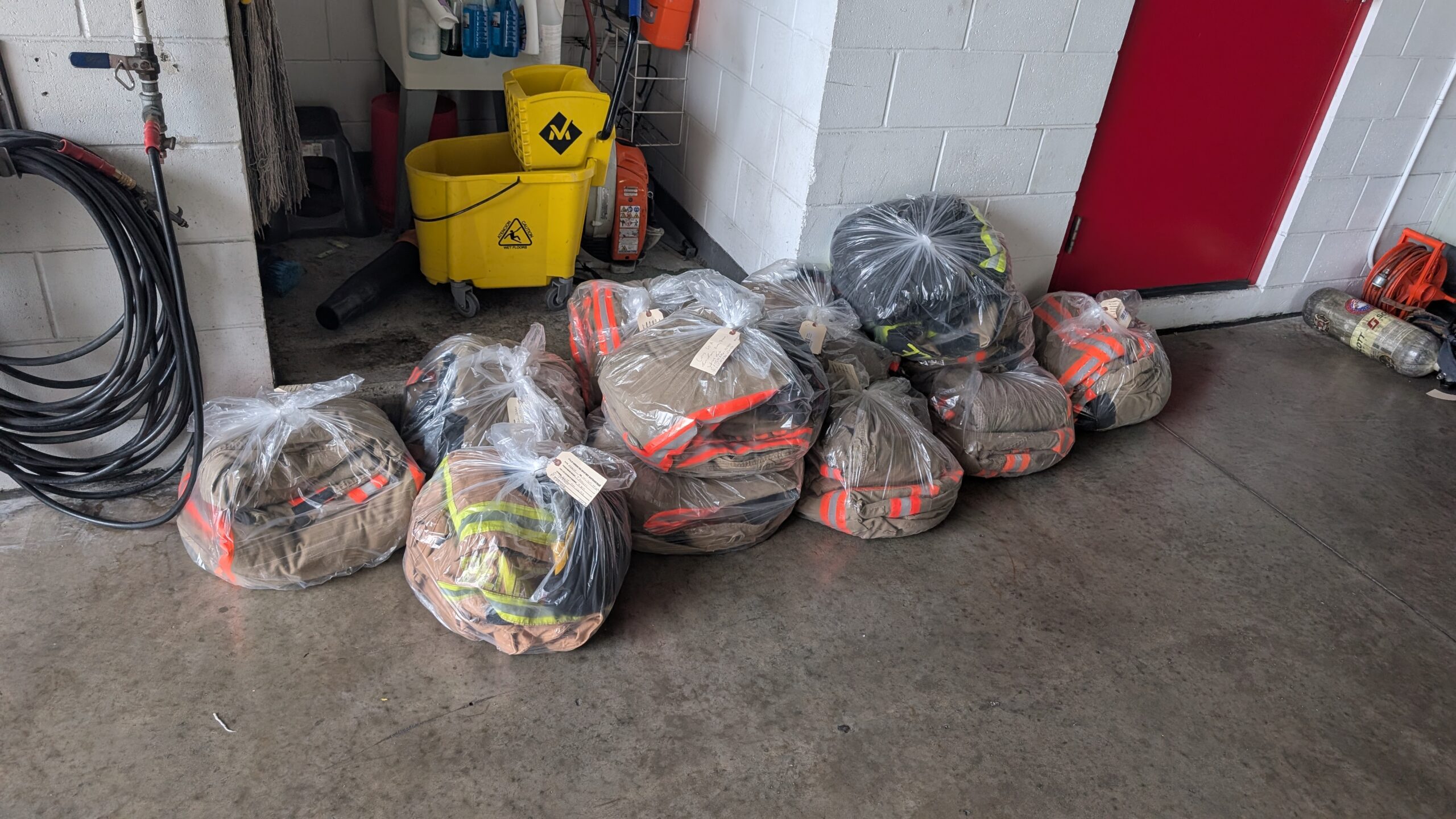 PXL_20250507_193116477