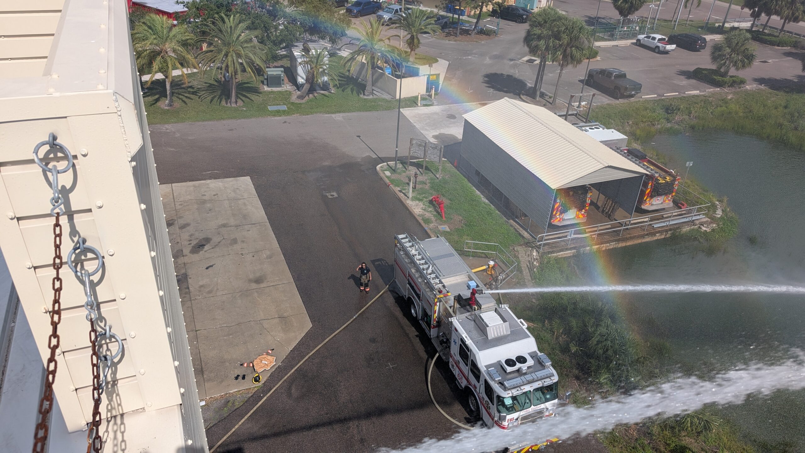 PXL_20250513_201757452